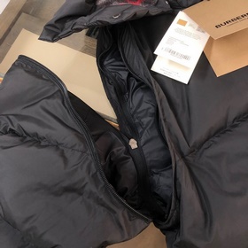 Новая коллекция Burberry уже доступна 