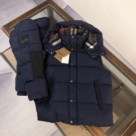 Новая коллекция Burberry уже доступна