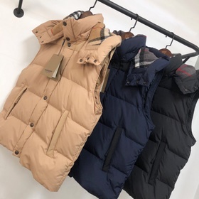 Новая коллекция Burberry уже доступна 