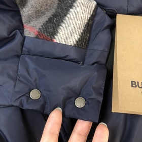 Новая коллекция Burberry уже доступна 