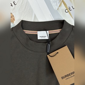 Burberry Осень/Зима 2026 Новинка： длин