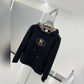 Новая толстовка Burberry Pre-Fall 2026