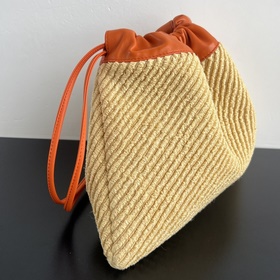 #Новая сумка Bv из рафии Dustbag уже в