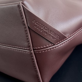 Новая сумка Sawyer Large Triangle Bag 