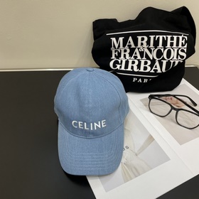 CELINE Новая бейсболка с вышивкой «Три