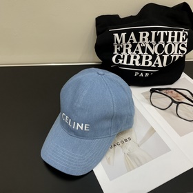 CELINE Новая бейсболка с вышивкой «Три