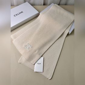 Классический кашемировый шарф CELINE. 