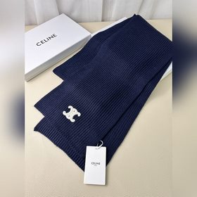 Классический кашемировый шарф CELINE. 