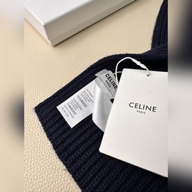 Классический кашемировый шарф CELINE. 