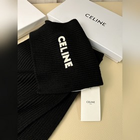 Классический кашемировый шарф CELINE. 