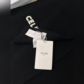 Классический кашемировый шарф CELINE. 