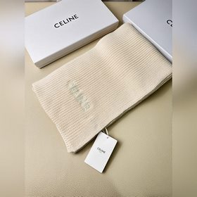 Классический кашемировый шарф CELINE. 