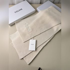 Классический кашемировый шарф CELINE. 