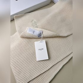 Классический кашемировый шарф CELINE. 