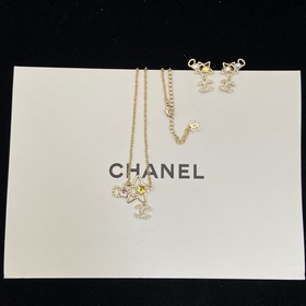 Колье и серьги-гвоздики  Chanel 25c 