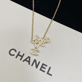 Колье и серьги-гвоздики  Chanel 25c 