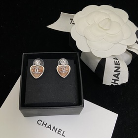 2 цвета  Ch@nl Chanel 25p Double C 