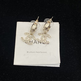 Серьги Chanel Double C Quilted Stud (т