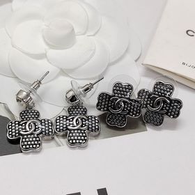 Chanel  Классические серьги Chanel Gr