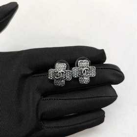 Chanel  Классические серьги Chanel Gr