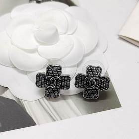 Chanel  Классические серьги Chanel Gr