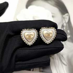 Chanel  Новинки  Chanel Новые акрило