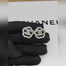 Chanel  Новый стиль  Серьги Chanel D