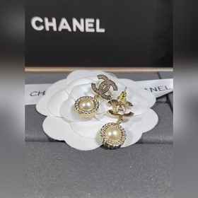 Классические серьги Chanel с двойной б