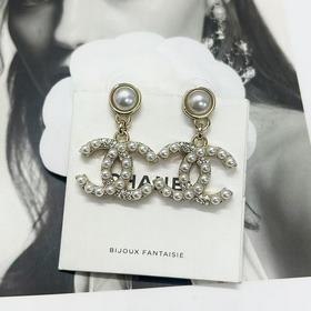 Классические серьги Chanel с двойной б