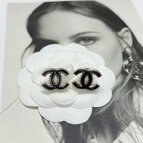 Chanel  Новинка  Chanel Double C Акр