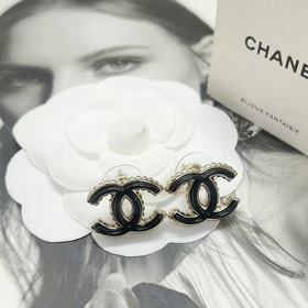 Chanel  Новинка  Chanel Double C Акр
