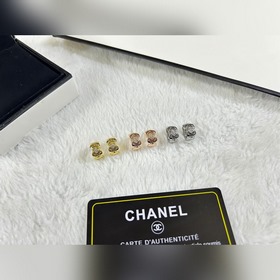 Chanel  Серьги с бриллиантами в форме