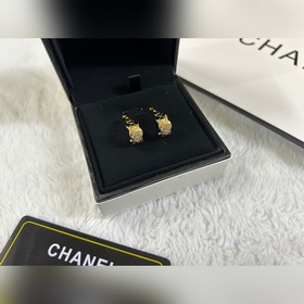 Chanel  Серьги с бриллиантами в форме