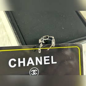 Chanel  Серьги с бриллиантами в форме