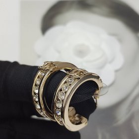 Chanel  Новая коллекция  Новые серьг