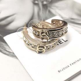 Chanel  Новая коллекция  Новые серьг