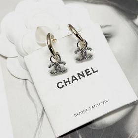 Классические серьги Chanel Double C с 