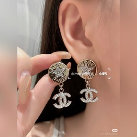 Chanel  Новинка  Серьги Chanel Doubl