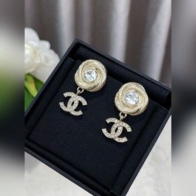 [Серьги Chanel Twisted Thread Knob Dou