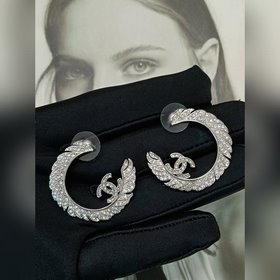 Chanel  Новая коллекция  C-образные