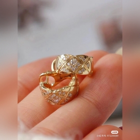 Серьги Chanel CoCo с бриллиантами виде