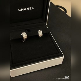 Серьги Chanel CoCo с бриллиантами виде