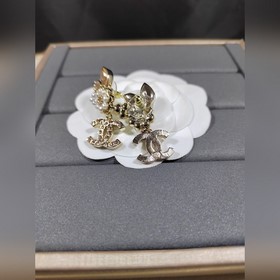 Chanel  Новая коллекция  Серьги-гвоз