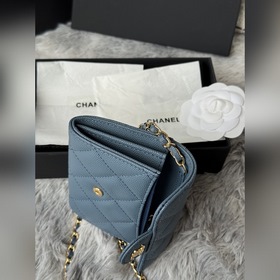 Мини-сумочка Chanel на цепочке, очаров