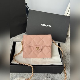 Мини-сумочка Chanel на цепочке, очаров