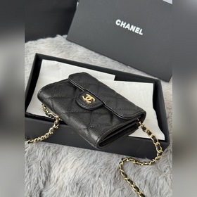 Мини-сумочка Chanel на цепочке, очаров