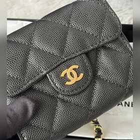 Мини-сумочка Chanel на цепочке, очаров