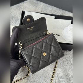 Мини-сумочка Chanel на цепочке, очаров
