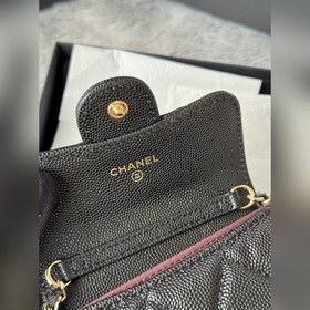 Мини-сумочка Chanel на цепочке, очаров