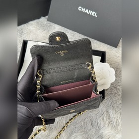 Мини-сумочка Chanel на цепочке, очаров